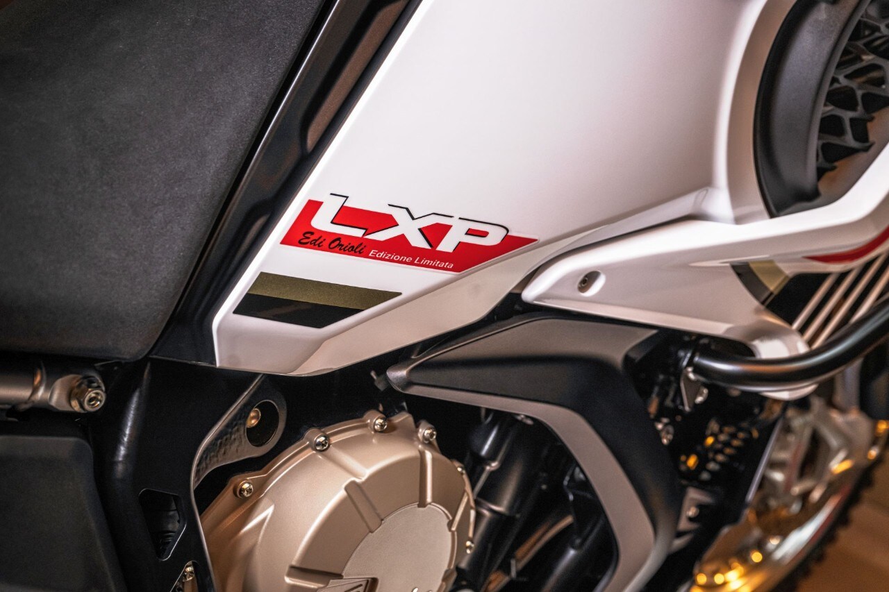 Test ANTEPRIMA - MV Agusta LXP Orioli: lucida follia +VIDEO+